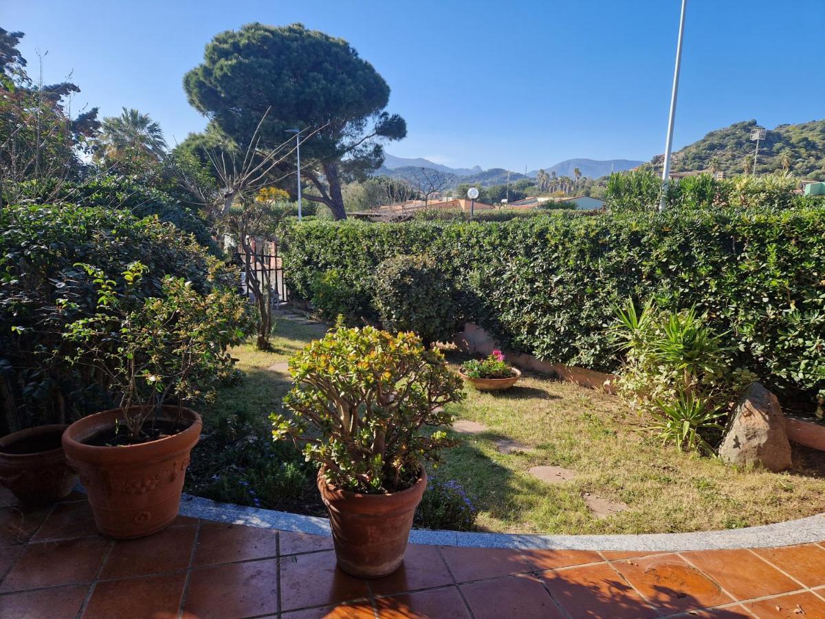 Domus Maura Villa Villasimius Bagian luar foto